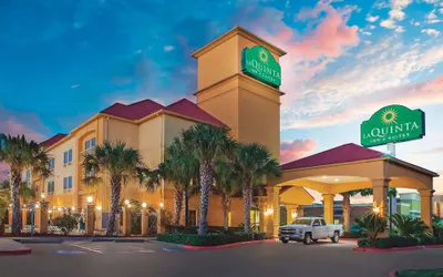 La Quinta Inn & Suites by Wyndham Beaumont West