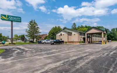 Quality Inn & Suites Marinette