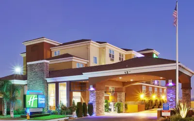 Holiday Inn Express West Sacramento, an IHG Hotel