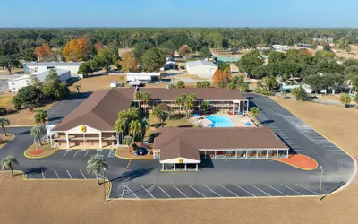 Super 8 by Wyndham Lake City