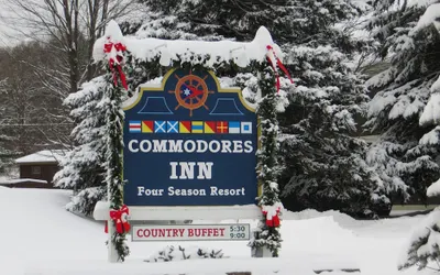 Commodores Inn