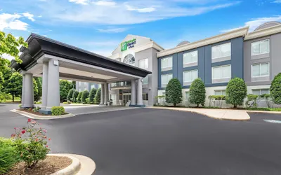 Holiday Inn Express & Suites Sylva - Western Carolina Area, an IHG Hotel