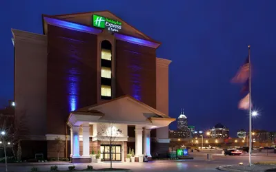 Holiday Inn Express Hotel & Suites Indianapolis Dtn-Conv Ctr, an IHG Hotel