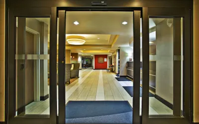 Holiday Inn Express & Suites Springfield - Dayton Area, an IHG Hotel