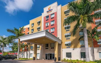 Comfort Suites Fort Lauderdale Airport South & Cruise Port