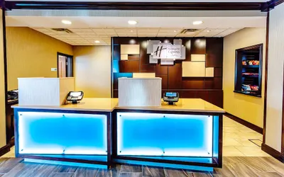 Holiday Inn Express & Suites Billings, an IHG Hotel