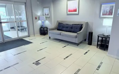 Holiday Inn Express & Suites Bonham by IHG