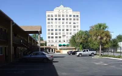 Gainesville Lodge