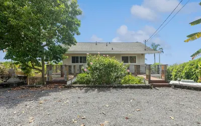 Cozy Sunset Views W/ Lanai - Close To Beach 1 Bedroom Home by RedAwning
