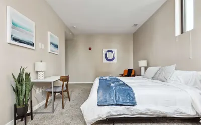 Modern Downtown Apartment
