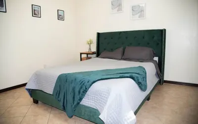 Modern 2 bed 2-bath Next to University Utrgv