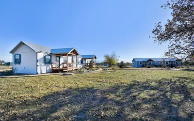 Holy Cow Cottage With Amazing Hill Country Views