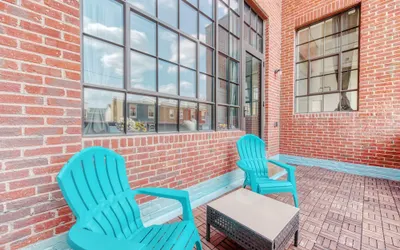 Sosuite 2BR Apt w Balcony W D Gym On-site Bar