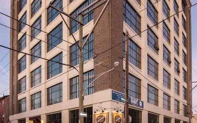 Sosuite 2BR Apt w Balcony, W/d, Gym, On-site Bar