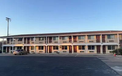 PACIFIC EXPRESS INN