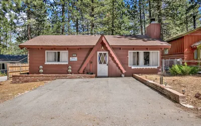 Pine Cone Cottage #2191