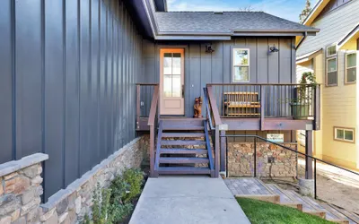 Pine Meadow Village Castle #2301