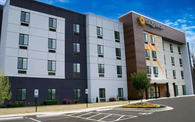 La Quinta Inn & Suites by Wyndham Memphis East