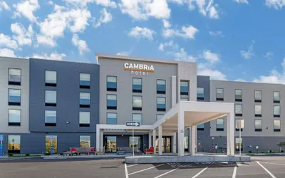 Cambria Hotel & Suites Plymouth