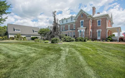 Stuart Manor Bed and Breakfast