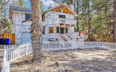 Mountain Retreat BY THE Creek #2467