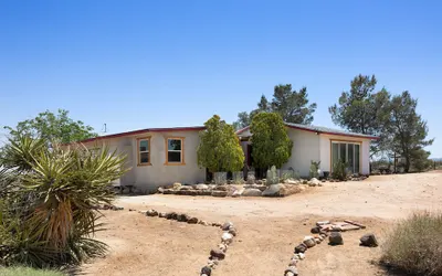 Mesa View Homestead - Cozy, 360 Views & Tranquility! 1 Bedroom Home by RedAwning