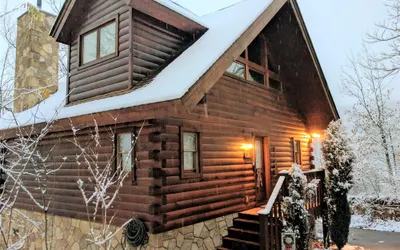 Romantic Honeymoon Cabin in the Smokies