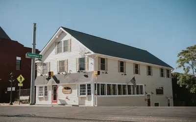 Hampton Bays Hotel on Main