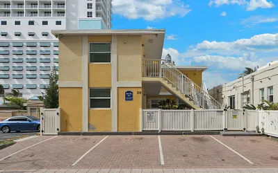 ULTRA magical apartment at the Beach