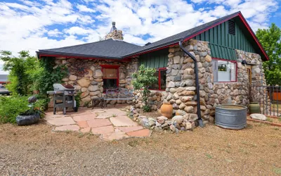 Rock House Haven Retreat