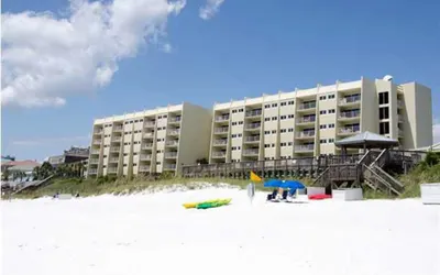 Beach House 404c 2 Bedroom Condo by RedAwning