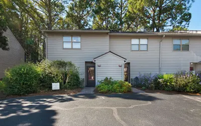 2br/2.5ba, Pool, Tennis, Beach Access!