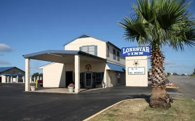 Lonestar Inn
