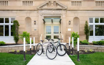 The Well House Hamilton, Tapestry Collection By Hilton