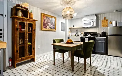 Harmony Studio 5min-asian Dist Full Kitchen