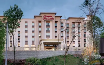 Hampton Inn & Suites Knoxville Papermill Drive