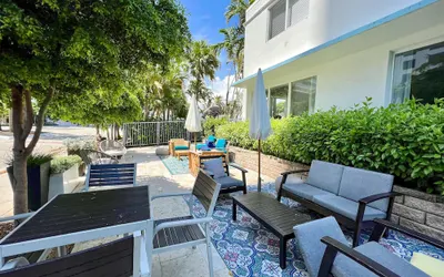 North Beach Hotel