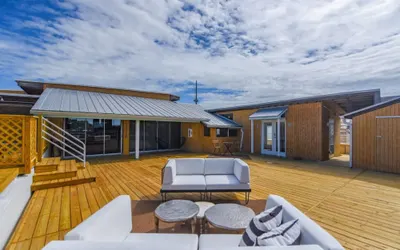 Kamp by Brightwild Rooftop Penthouse On Duval