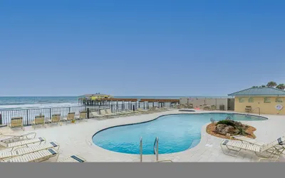 Updated Ocean Front Condo Aquamarine Suite 201