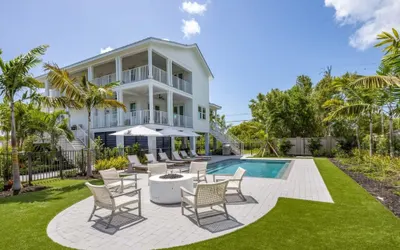 New Crestwood House by Brightwild Huge Pool