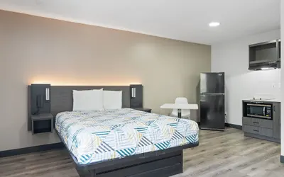 HomeStay Lodge Pensacola - Davis