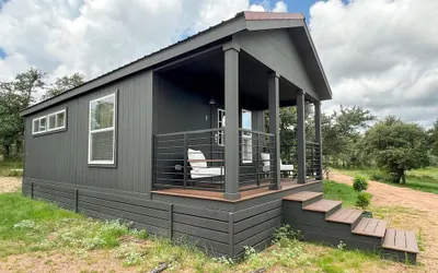 Upstay - Cabin Tiny Home Close to Austin