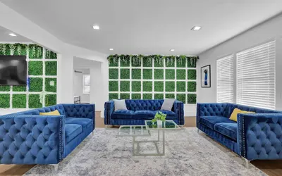 Atlanta Ivy Manor Message Now for Summer Special