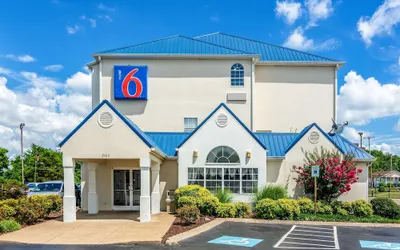 Motel 6 Chattanooga, TN - Downtown