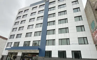 GLō Best Western Bronx NYC
