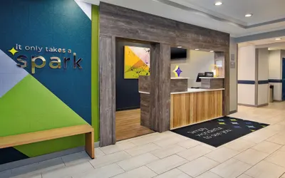 Spark By Hilton Walker Grand Rapids North
