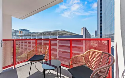 Stylish Downtown LA Gateway by Cozystay Signature