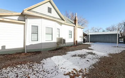 Vintage Parlor 2 Bedroom Home