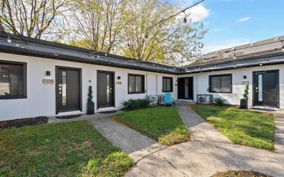 Chic City Retreat 93I Sleeps 2