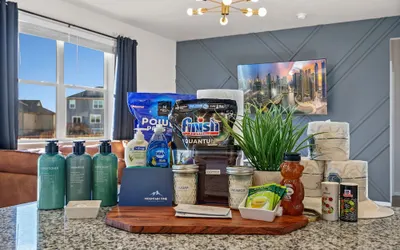 Old Town Escape w/ King Bed, Dog-friendly